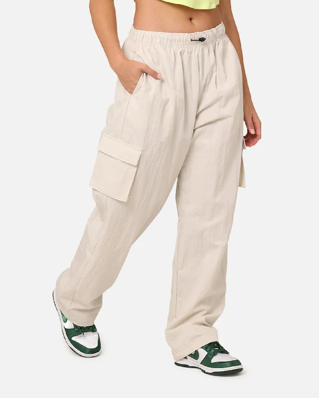 Nike Women's Sportswear Essential Woven Cargo Pants Light Orewood Brown Comfortable Denim Trousers