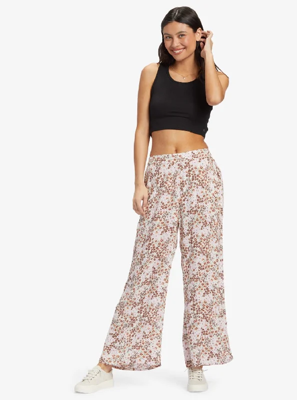 Wild Fields Floral Warm Taupe (WBS6)