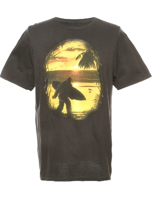 Black Printed T-shirt - L Zippered Buttoned Snapped