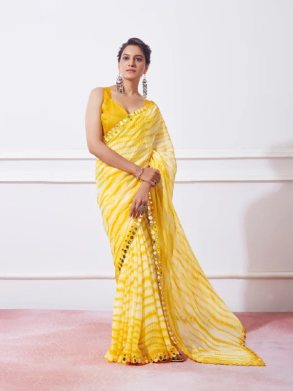 Women Party Wear Leheriya Print Saree with Designer Un Stitched Blouse Sweetheart Neck Blouse