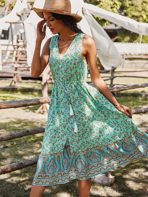 Sleeveless V Neck Flower Print Long Maxi Dress Stylish Maxi Dress with Pleats