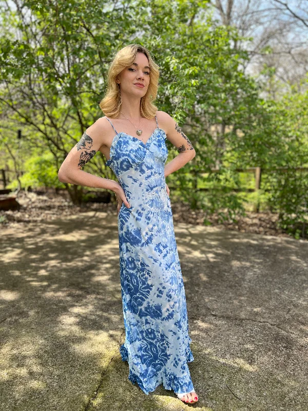 70s Blue Tie Dye Print Maxi Dress with Ruffle Hem, Holly Fashionable Off-Shoulder Maxi Dress 70s Blue Tie Dye Print Maxi Dress with Ruffle Hem, Holly Fashionable Off-Shoulder Maxi Dress