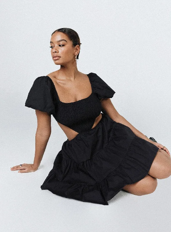 Amber Mini Dress Black Chic Sleeveless Mini Dress