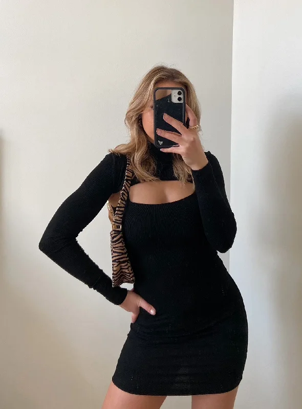 Carmen Mini Dress Black Chic Pleated Mini Dress