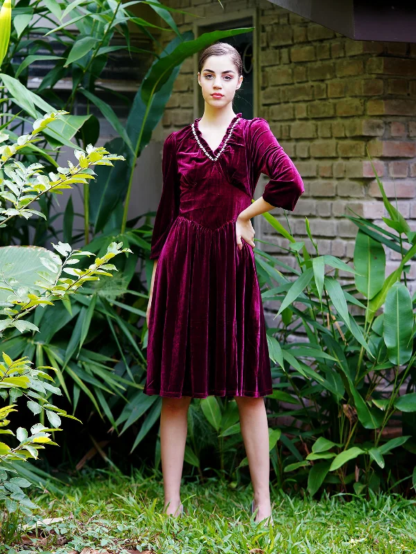 Odette Women Violet Velvet Lycra Long Solid Stitched Dress