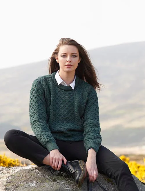 Inish Mor Moss Green Aran Crew Neck Sweater Soft Cozy Warm