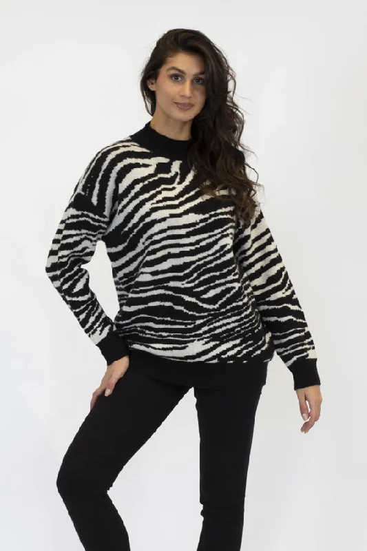 Lyla and Luxe Briggs Sweater Nylon Fabric Polyester Fabric Spandex Fabric